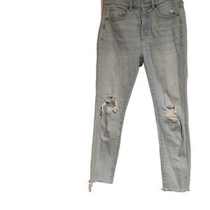 LOFT Ladies Size 28P Light Wash Distressed High Waist Raw Hem Skinny Ankle Jeans
